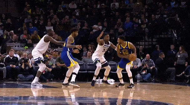 开云体育登录-再见NBA！三次膝盖大伤，如何评价达米恩李的生涯？