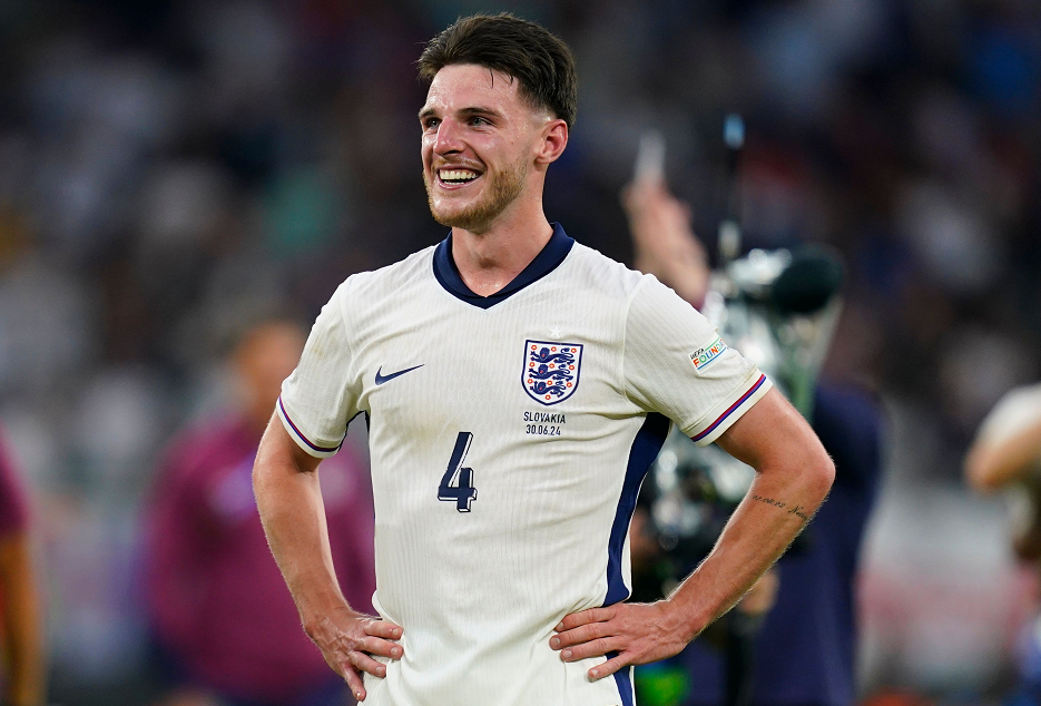 开云体育官网-28-0杀人诛心！赖斯头球建功，英格兰2-0安道尔夺世预赛35场不败