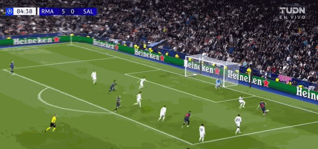 开云体育登录-【欧冠】三叉戟齐发威，皇马主场5比1大胜萨尔茨堡