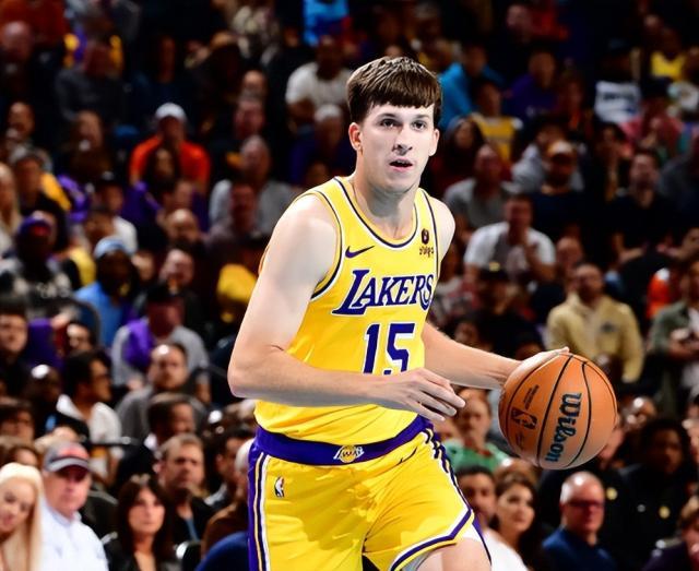 1699774525529002826.jpeg 开云体育官网-打造湖人版吉诺比利?变阵内幕:哈姆找里夫斯谈话