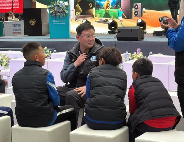 开云体育官网-孙继海遭暴击!足协发布青训改制意见,取消长约,天价赔偿金作古