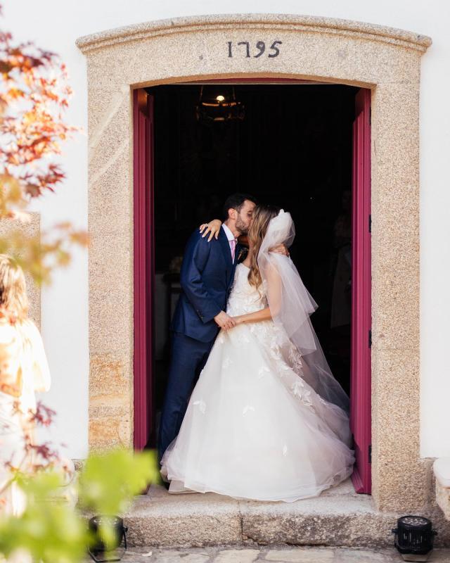 1689492160320071322.jpg 开云体育官网-B席月初结婚 妻子怀孕6个月 或先租后买加盟巴萨?