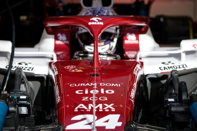 开云体育登录-周冠宇把握激进与谨慎尺度 内心渴望成就首秀得分