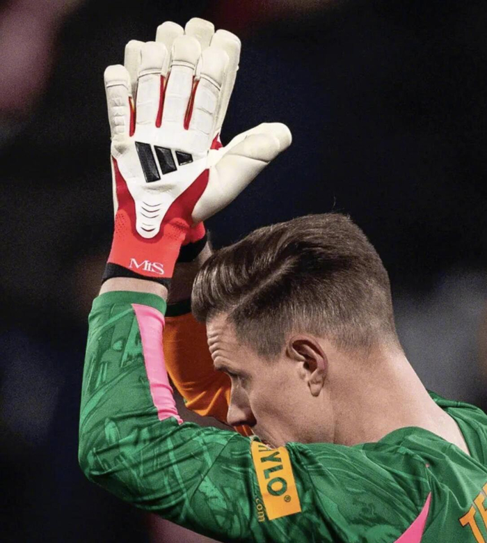 开云体育登录-巴萨门将特尔施特根宣布将接受手术|马克·安德烈·特尔施特根|巴塞罗那|赛季伤退|比赛|赫罗纳_新浪体育_新浪新闻