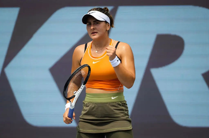 开云体育入口-从希望赛出局到挑战赛夺冠!安德莱斯库一波五连胜,证明自己仍在|决赛|美国网球公开赛|WTA1000|罗杰斯杯|选手_新浪体育_新浪新闻