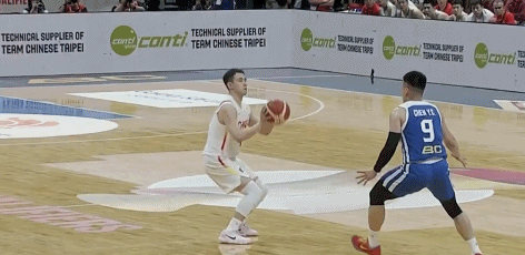 开云体育官网-这次态度正确!FIBA官方点赞中国男篮:第四节风暴真是太猛了|世预赛|日本男篮|赵继伟|胡金秋|李弘权_新浪体育_新浪新闻